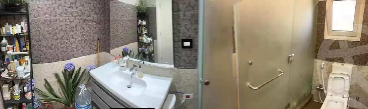 https://aqarmap.com.eg/ar/listing/5295635-for-sale-cairo-new-cairo-lrhb-city-phase-8