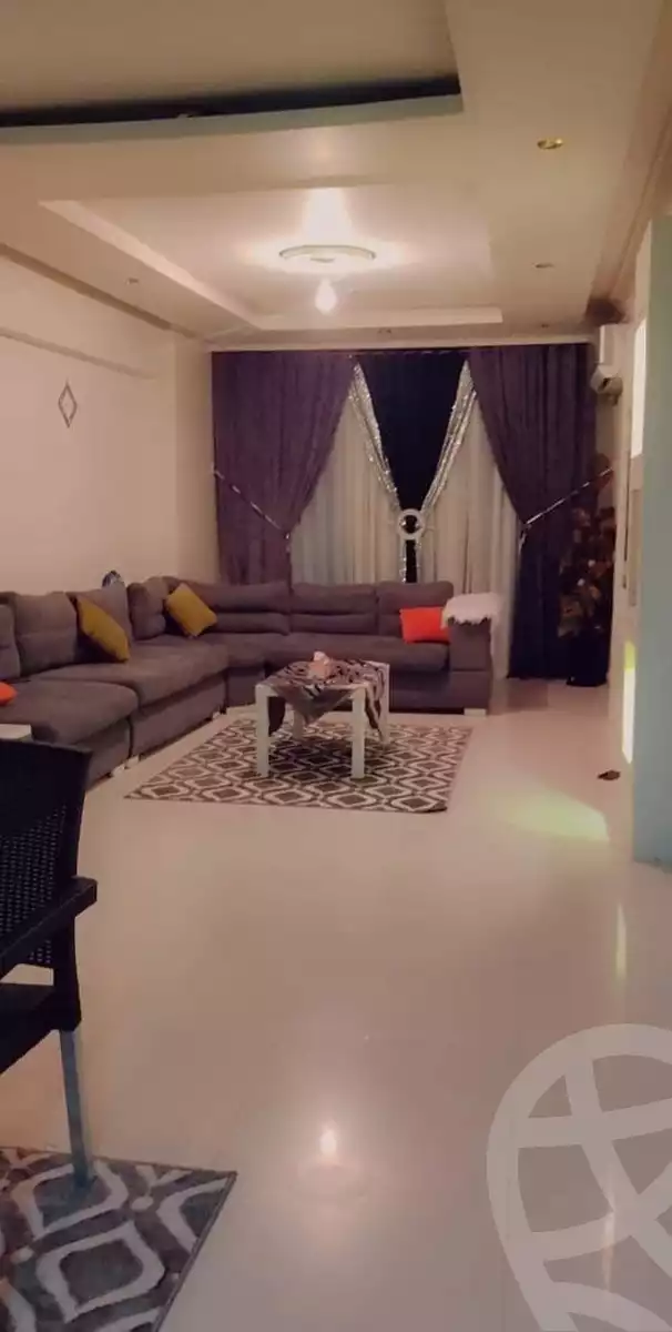 https://aqarmap.com.eg/en/listing/5298883-for-sale-alexandria-el-asafra-street-528-st