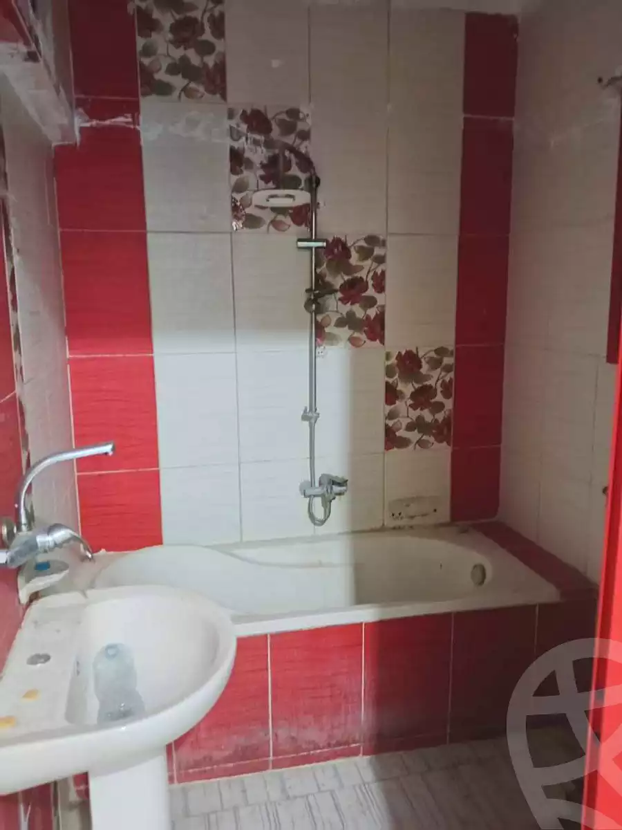 https://aqarmap.com.eg/en/listing/5301215-for-sale-alexandria-l-jmy-l-jmy-lbhry