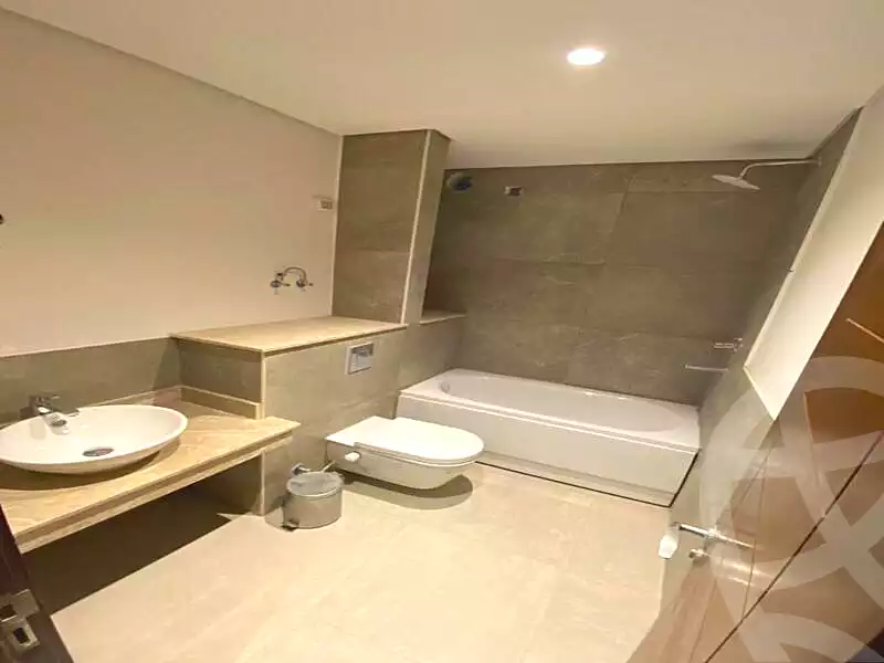 https://aqarmap.com.eg/en/listing/5305387-for-sale-cairo-el-sheikh-zayed-city-compounds-zyd-wr-llttwyr-z-tower