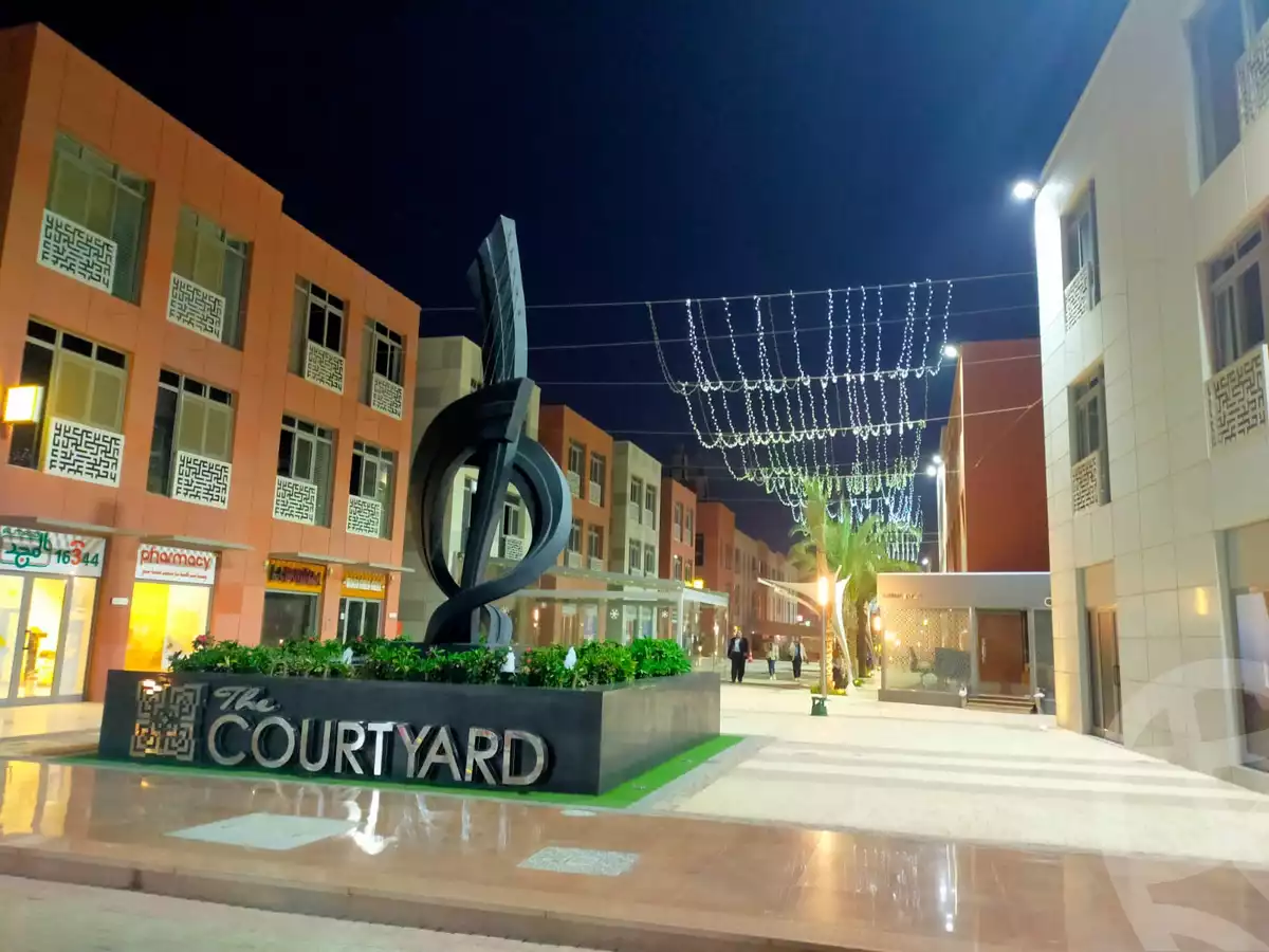 https://aqarmap.com.eg/en/listing/5309439-for-rent-cairo-el-sheikh-zayed-city-compounds-the-courtyard-mall-dorra