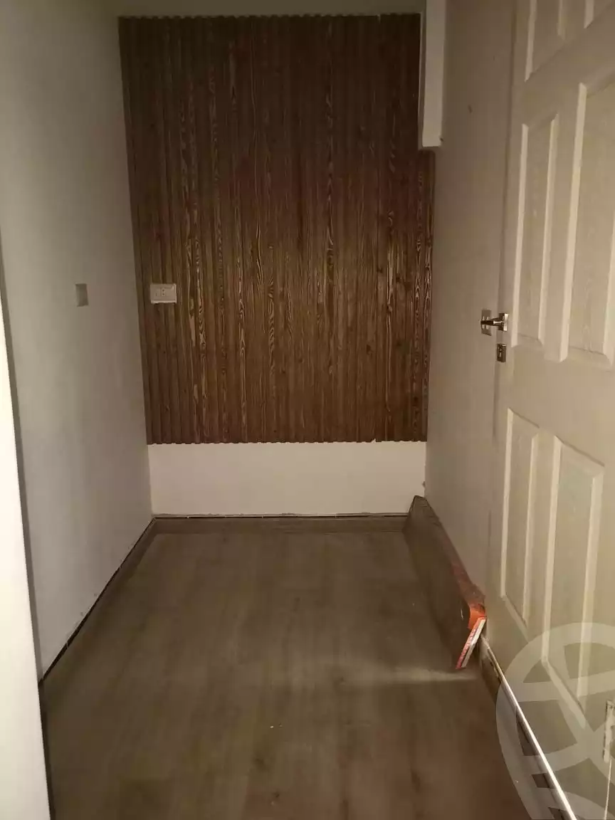 https://aqarmap.com.eg/en/listing/5312918-for-rent-cairo-el-sheikh-zayed-city-compounds-kmbwnd-wyst-twn-swdyk