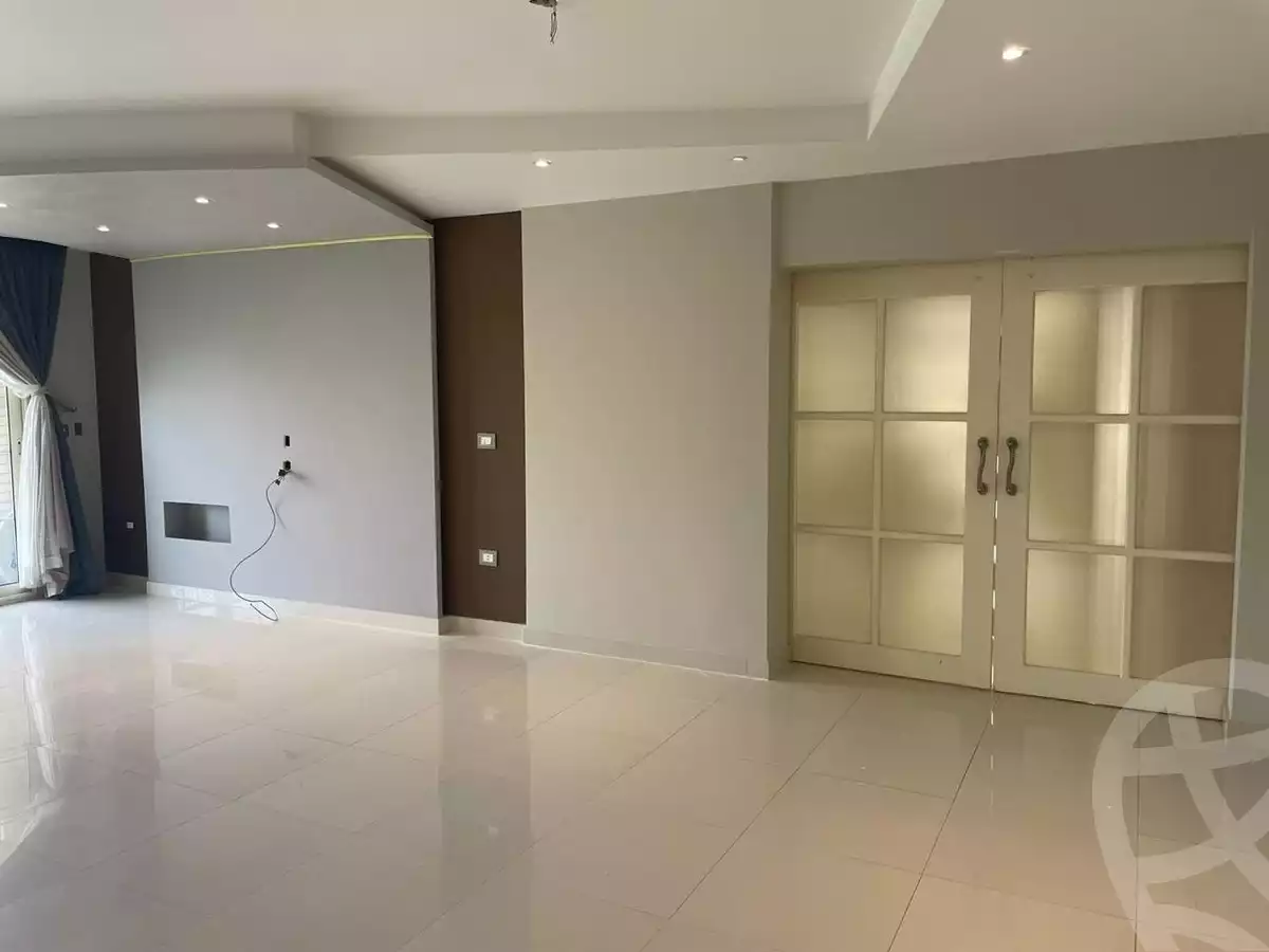 https://aqarmap.com.eg/ar/listing/5314094-for-rent-cairo-new-cairo-lrhb-city-malls-and-markets