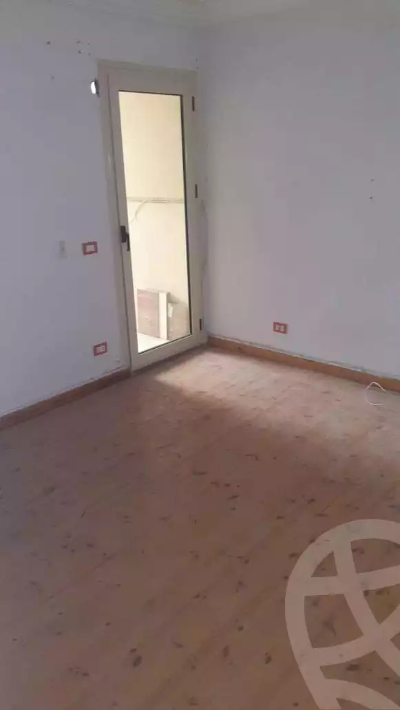 https://aqarmap.com.eg/en/listing/5314349-for-sale-alexandria-lauran-shr-bd-lhmyd-ldyb