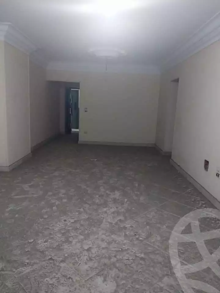 https://aqarmap.com.eg/ar/listing/5317878-for-rent-cairo-mokattam-lhdb-l-ly-shareaa-9