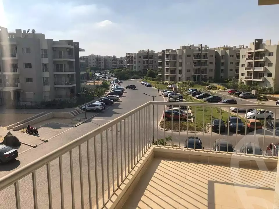 https://aqarmap.com.eg/en/listing/5328869-for-rent-cairo-el-sheikh-zayed-city-compounds-dh-drys
