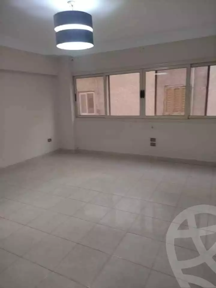 https://aqarmap.com.eg/ar/listing/5329763-for-rent-cairo-mokattam-lhdb-l-ly-shr-krym-bnwn