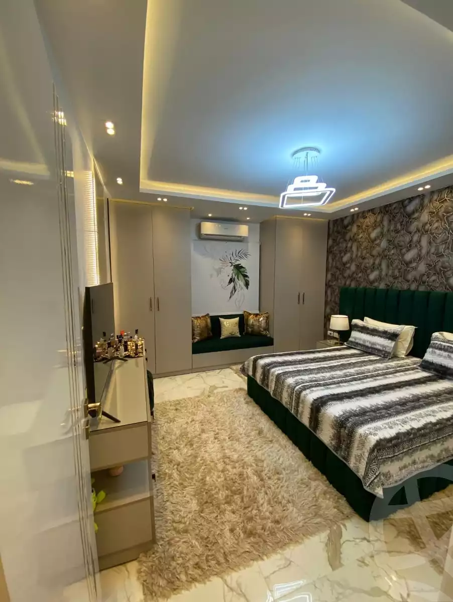 https://aqarmap.com.eg/en/listing/5333127-for-sale-cairo-el-sheikh-zayed-city-compounds-zayed-heights-compound