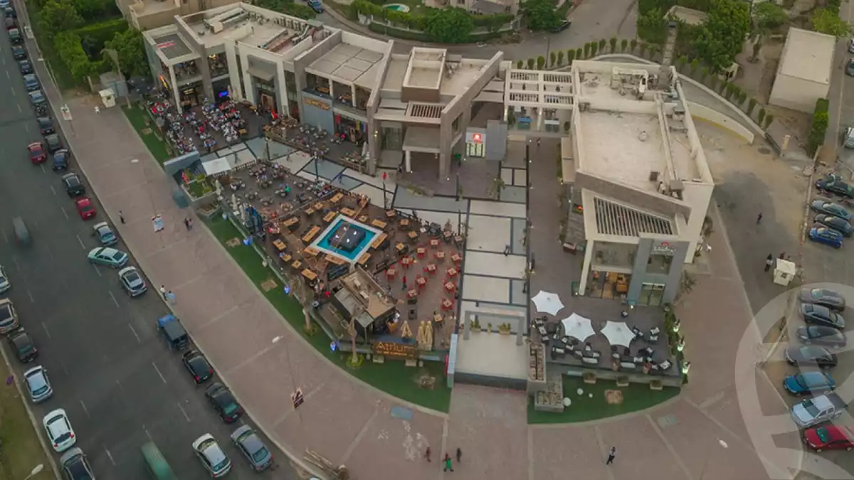 https://aqarmap.com.eg/ar/listing/5333341-for-sale-cairo-el-sheikh-zayed-city-compounds-trywm-blz-mwl-dr-llttwyr