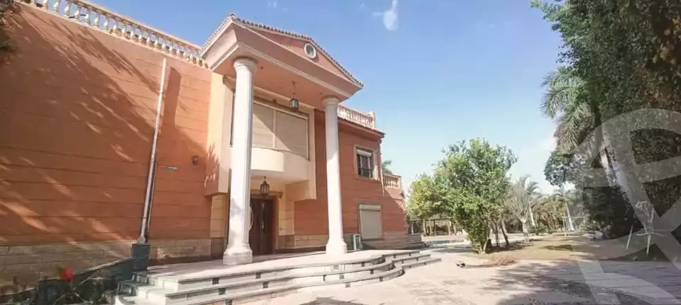 https://aqarmap.com.eg/en/listing/5334162-for-sale-cairo-el-shorouk-compounds-louloua-el-shorouk