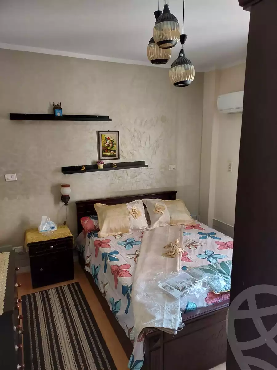 https://aqarmap.com.eg/en/listing/5334420-for-sale-cairo-new-cairo-lrhb-city-phase-3-umm-kolthom-st