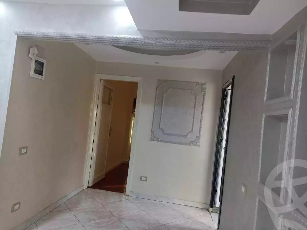 https://aqarmap.com.eg/en/listing/5334990-for-rent-cairo-heliopolis-ard-el-golf-nabil-el-wakkad