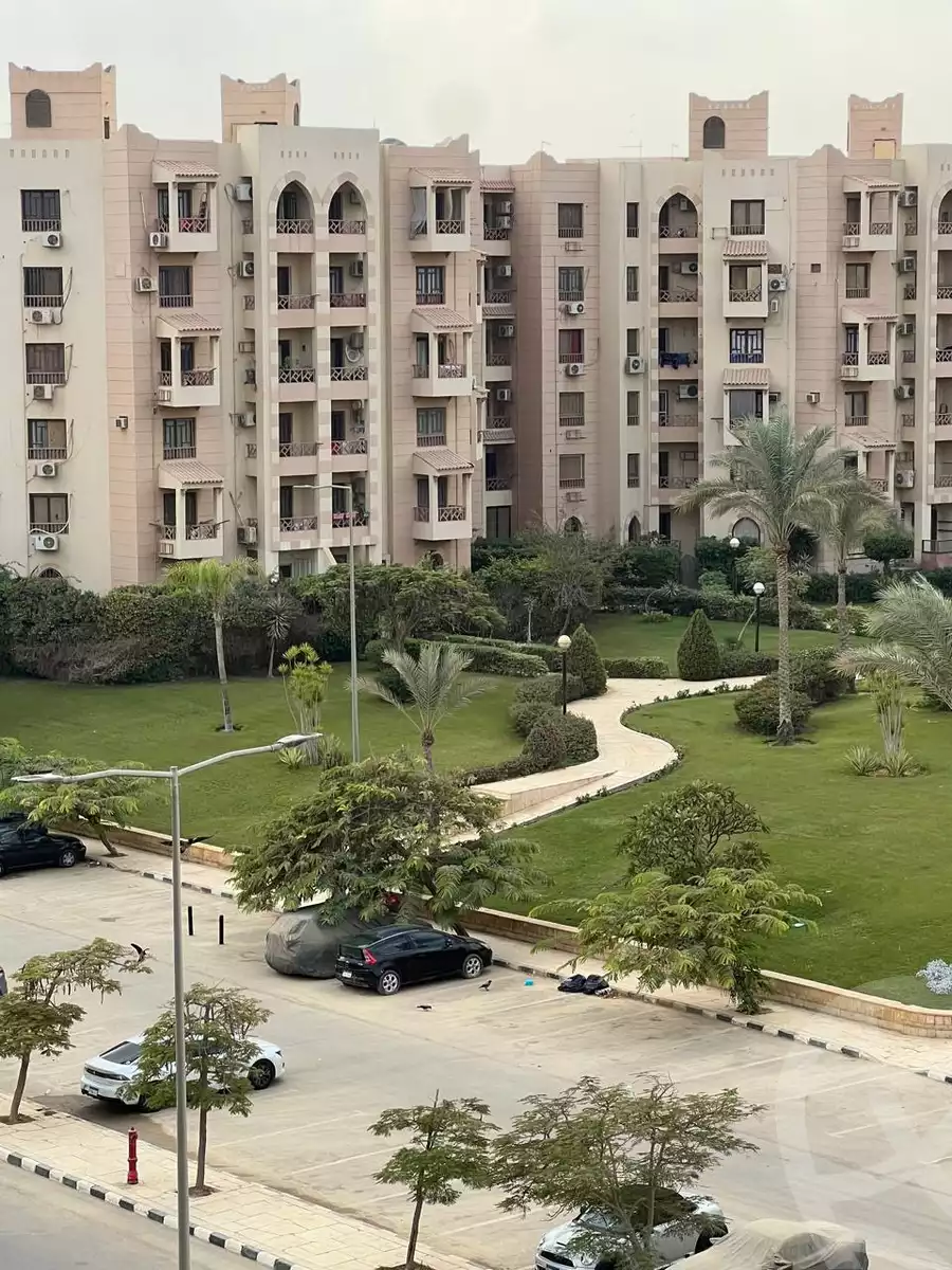 https://aqarmap.com.eg/en/listing/5336524-for-sale-cairo-new-cairo-lrhb-city-phase-5