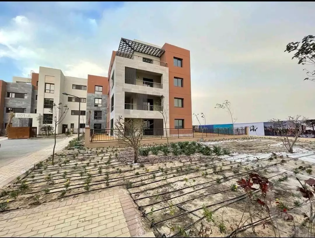 https://aqarmap.com.eg/en/listing/5336617-for-sale-cairo-new-cairo-compounds-district-5-the-plateau-district-5