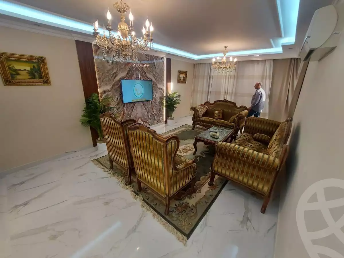 https://aqarmap.com.eg/ar/listing/5337370-for-sale-cairo-new-cairo-lrhb-city-malls-and-markets