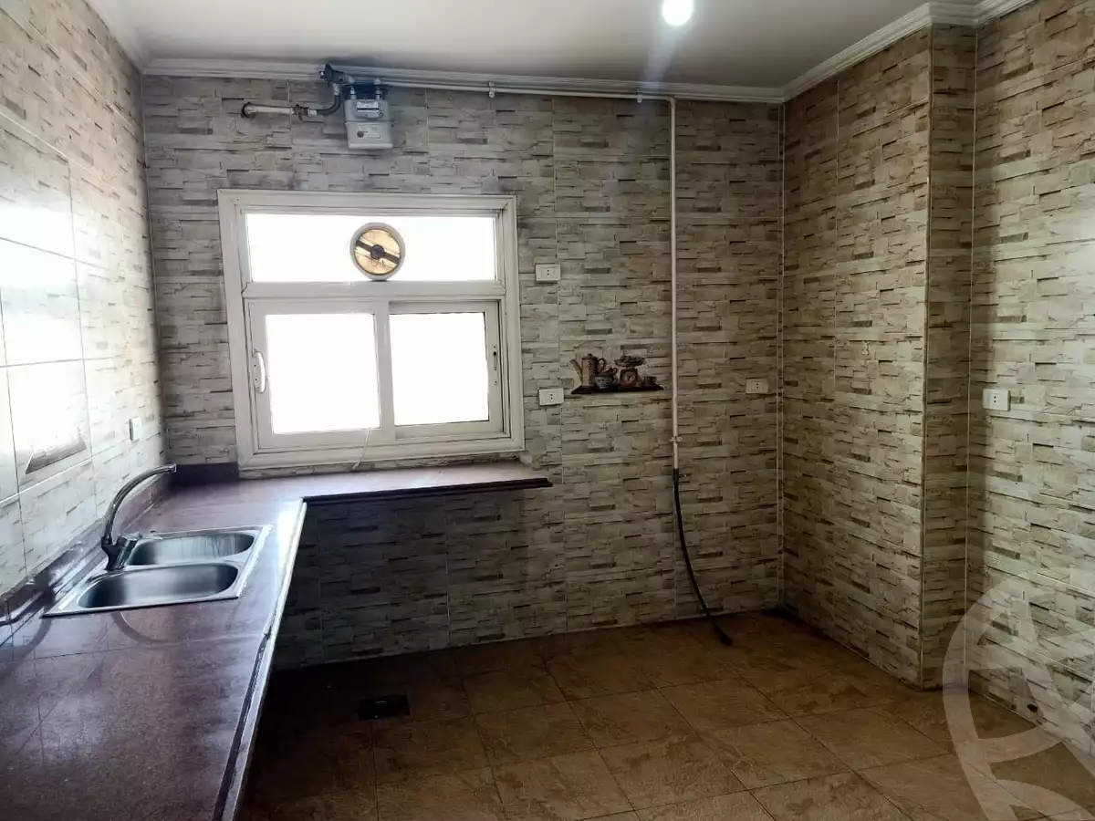 https://aqarmap.com.eg/ar/listing/5343488-for-rent-cairo-mokattam-lhdb-l-ly-shareaa-9