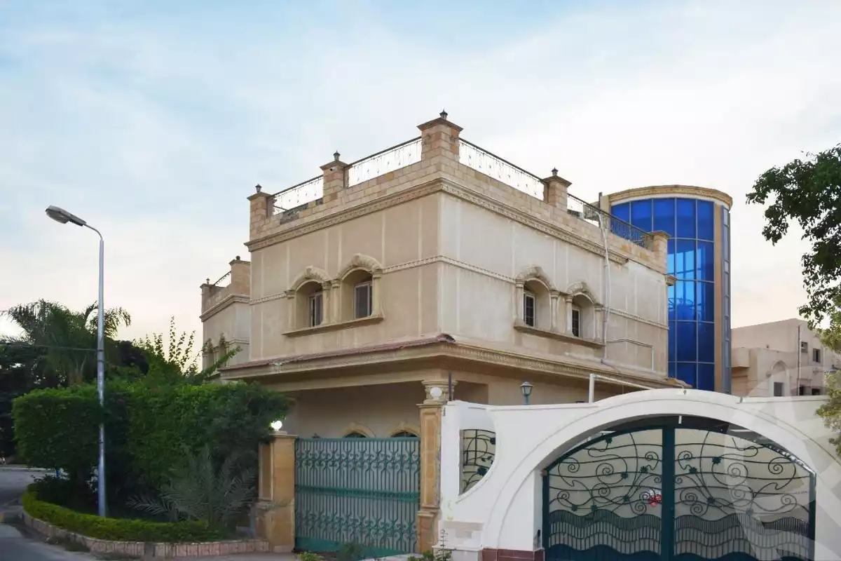 https://aqarmap.com.eg/en/listing/5969476-for-sale-cairo-new-cairo-first-settlement-neighborhood-12-13-adel-khairy-st