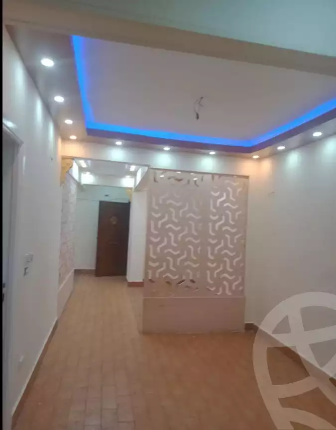 https://aqarmap.com.eg/ar/listing/5344434-for-rent-cairo-mokattam-lhdb-l-ly-shareaa-9