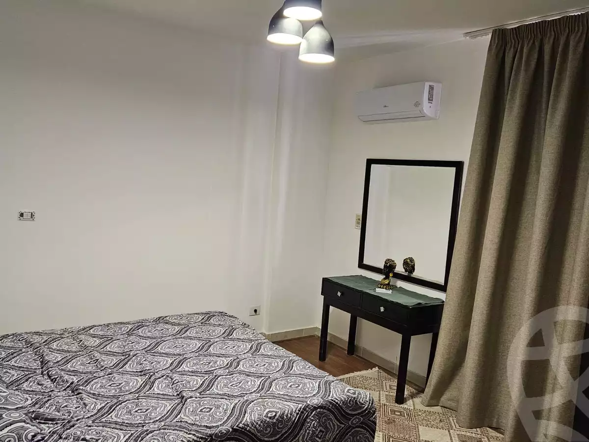https://aqarmap.com.eg/en/listing/5345706-for-sale-cairo-new-cairo-lrhb-city-phase-7