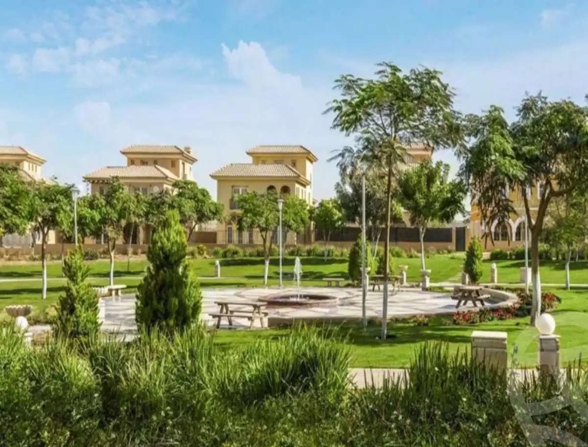 https://aqarmap.com.eg/en/listing/5346283-for-sale-cairo-new-cairo-compounds-hyde-park