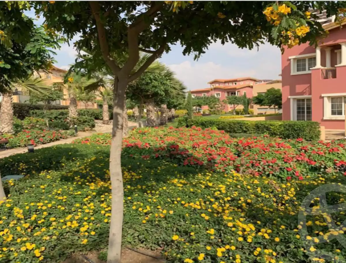 https://aqarmap.com.eg/en/listing/5346283-for-sale-cairo-new-cairo-compounds-hyde-park