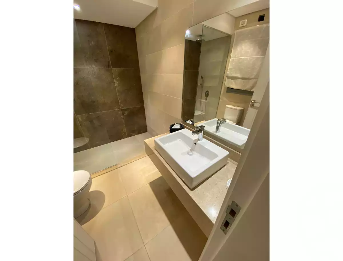 https://aqarmap.com.eg/en/listing/5348456-for-sale-cairo-el-sheikh-zayed-city-compounds-kmbwnd-fyldj-wyst-dr-llttwyr
