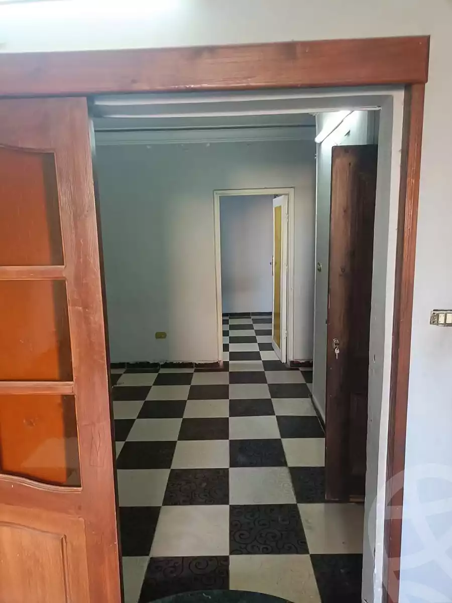 https://aqarmap.com.eg/en/listing/5350731-for-rent-cairo-ain-shams-jsr-lswys