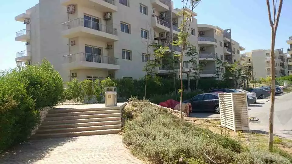 https://aqarmap.com.eg/en/listing/5355078-for-rent-cairo-el-sheikh-zayed-city-compounds-dh-drys