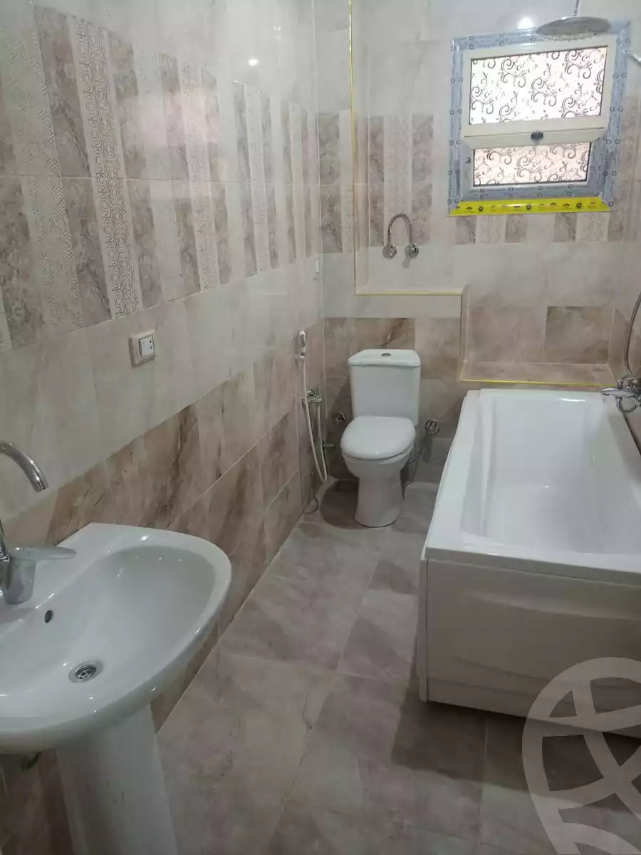 https://aqarmap.com.eg/en/listing/5355404-for-rent-cairo-al-oubour-el-hay-el-tamen