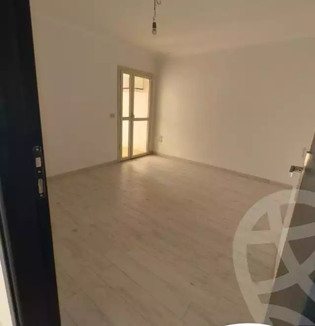 https://aqarmap.com.eg/ar/listing/5355445-for-rent-cairo-mokattam-lhdb-l-ly-shareaa-9