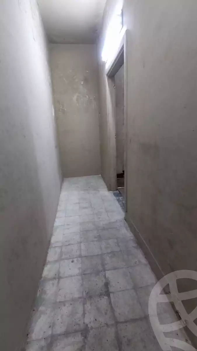https://aqarmap.com.eg/en/listing/5356895-for-rent-cairo-downtown-abdeen-roushdy-basha-st