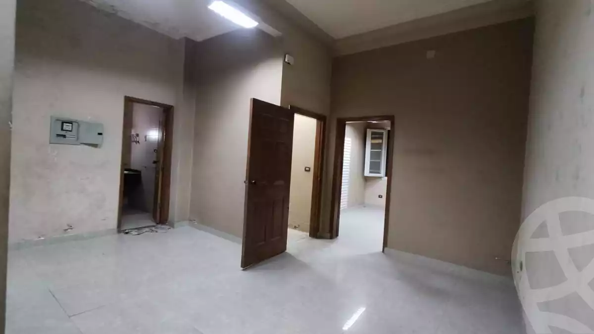 https://aqarmap.com.eg/en/listing/5356895-for-rent-cairo-downtown-abdeen-roushdy-basha-st
