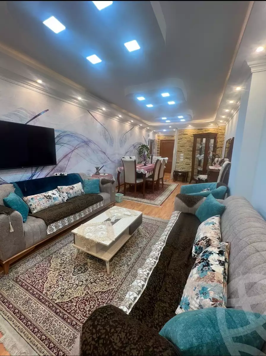 https://aqarmap.com.eg/en/listing/5363122-for-rent-cairo-new-cairo-lrhb-city-phase-8