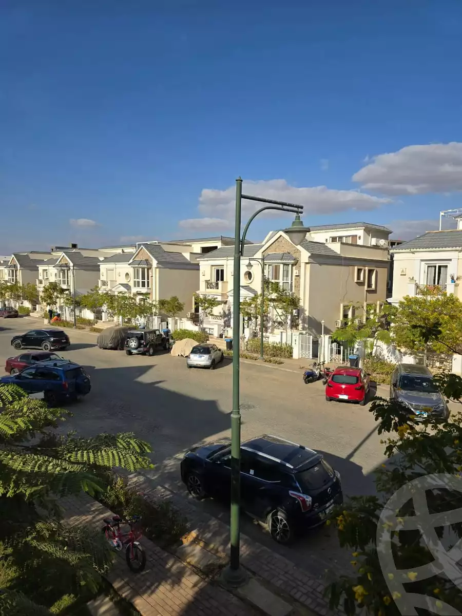 https://aqarmap.com.eg/en/listing/5364308-for-sale-cairo-6th-of-october-compounds-mountain-view-chillout-park-mountain-view-lakeside