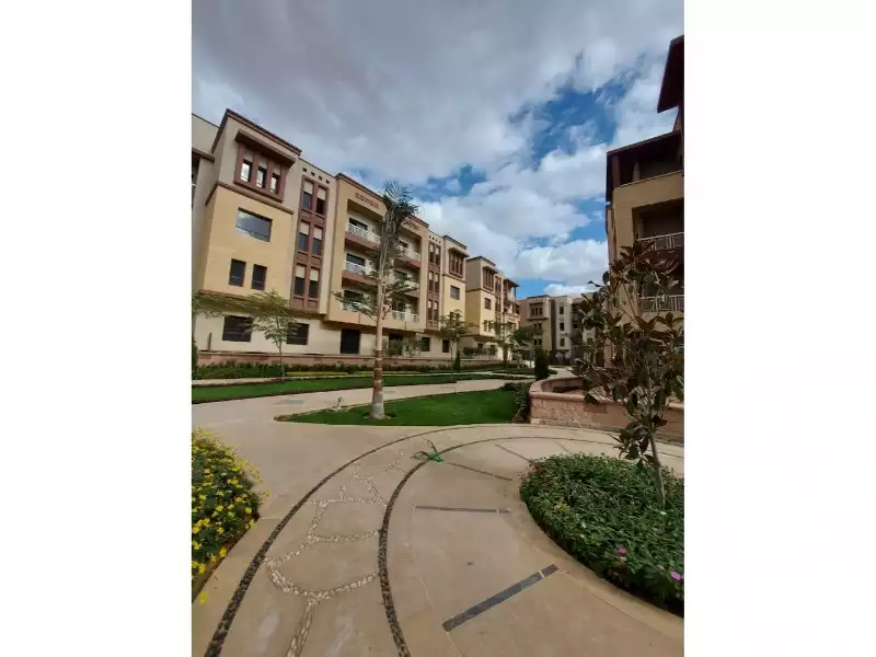 https://aqarmap.com.eg/en/listing/5364377-for-sale-cairo-6th-of-october-compounds-green-5