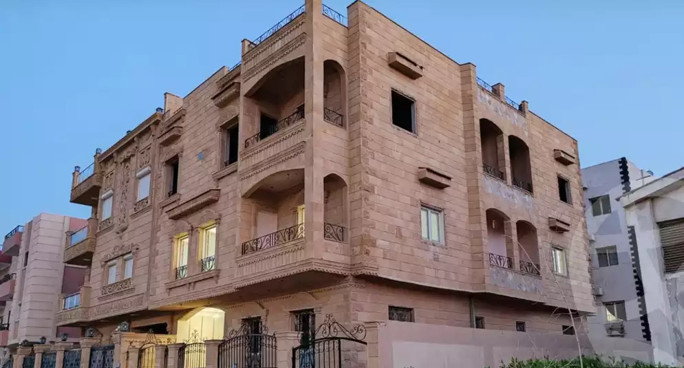 https://aqarmap.com.eg/en/listing/5367261-for-sale-cairo-al-oubour