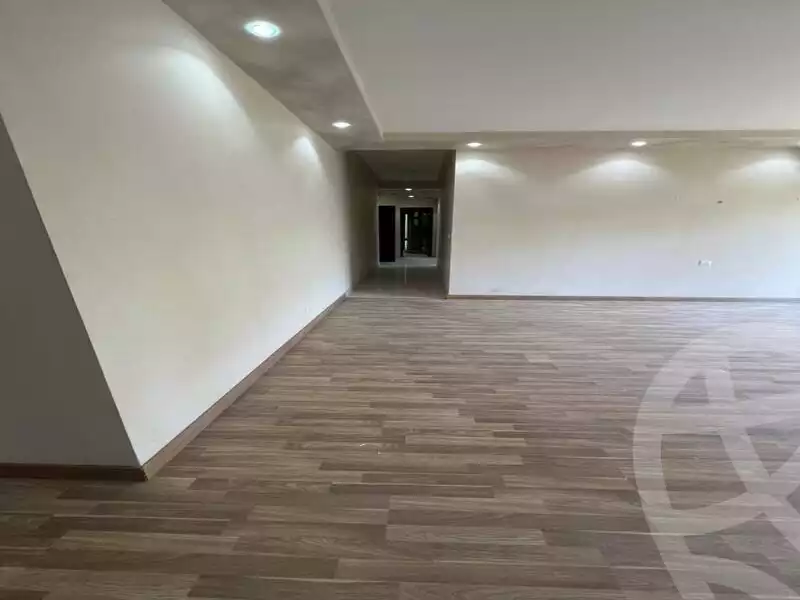 https://aqarmap.com.eg/en/listing/5367628-for-sale-cairo-el-sheikh-zayed-city-compounds-dh-drys