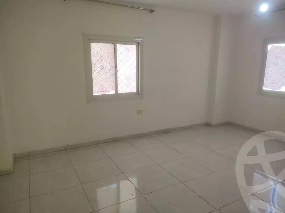 https://aqarmap.com.eg/en/listing/5370098-for-rent-cairo-mokattam-lhdb-l-ly
