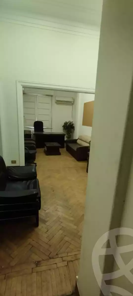 https://aqarmap.com.eg/ar/listing/5372642-for-rent-cairo-downtown-bab-el-loaa-hoda-shaarawy-st