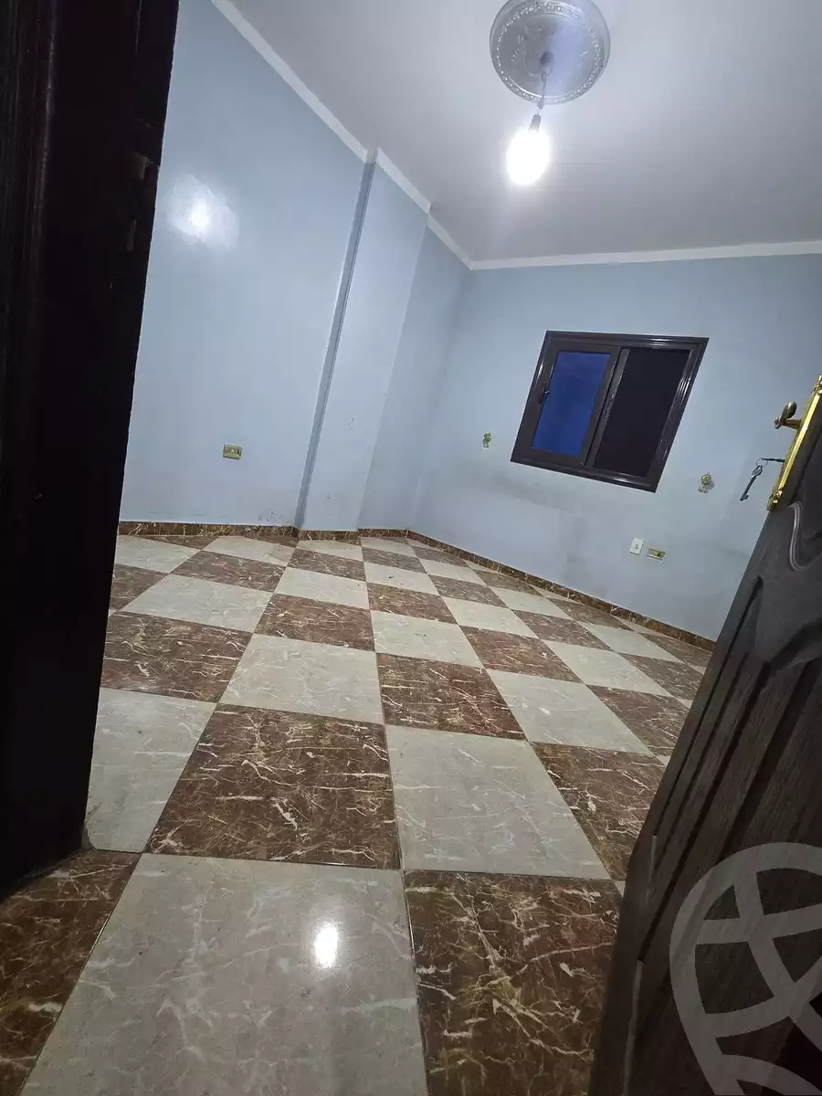 https://aqarmap.com.eg/ar/listing/5375385-for-rent-cairo-helwan-lmjwr-lrb-lmshrw-lmryky