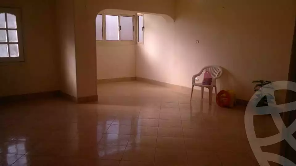 https://aqarmap.com.eg/en/listing/5376941-for-sale-cairo-15th-of-may-mjwr-9