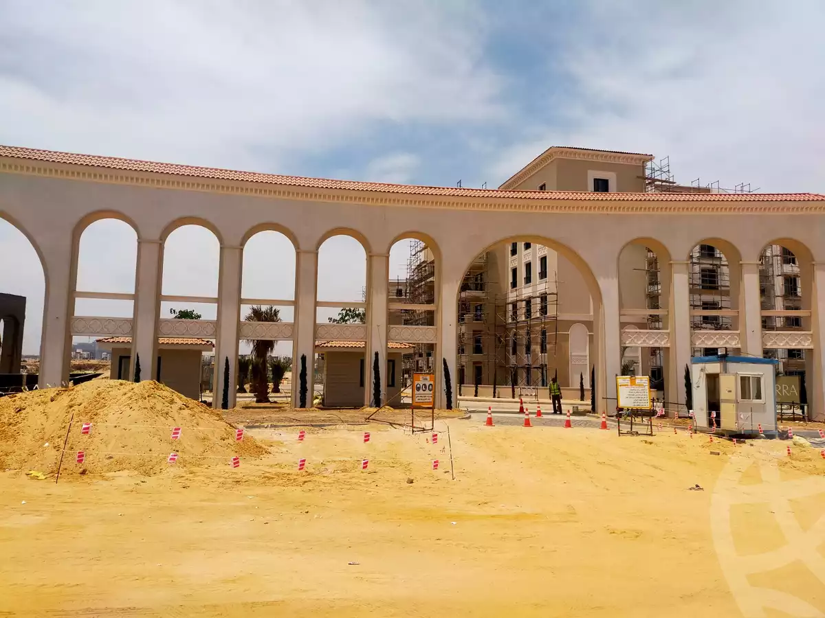 https://aqarmap.com.eg/en/listing/5379307-for-sale-cairo-el-sheikh-zayed-city-compounds-kmbwnd-fyldj-wyst-dr-llttwyr