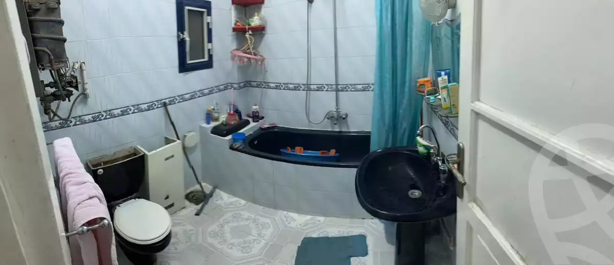 https://aqarmap.com.eg/ar/listing/6177462-for-sale-cairo-shoubra-ltr-lbwlqy-teraat-al-galad-st