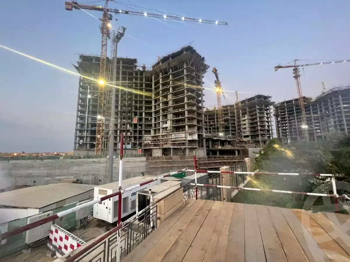 https://aqarmap.com.eg/en/listing/5385436-for-sale-cairo-el-sheikh-zayed-city-compounds-zyd-wr-llttwyr-z-tower