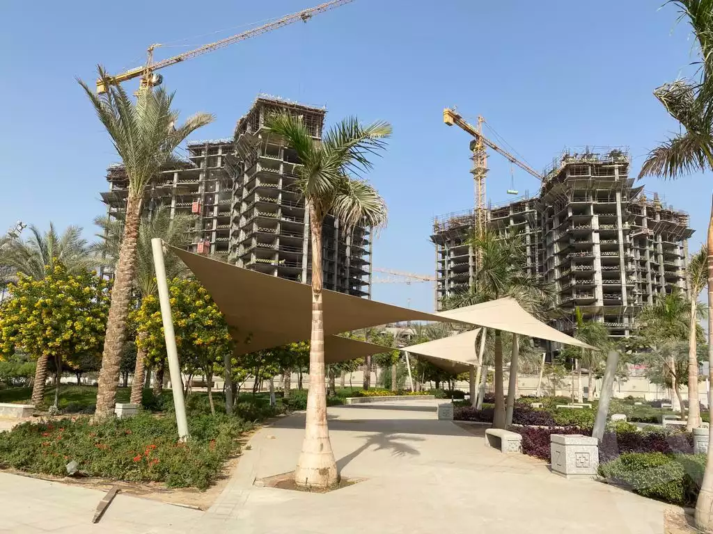 https://aqarmap.com.eg/en/listing/5385436-for-sale-cairo-el-sheikh-zayed-city-compounds-zyd-wr-llttwyr-z-tower