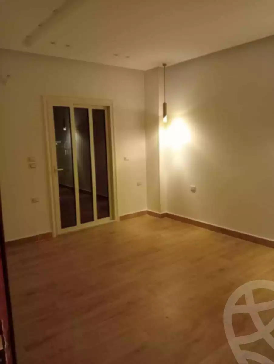 https://aqarmap.com.eg/en/listing/5388386-for-sale-cairo-el-sheikh-zayed-city-compounds-zayed-heights-compound