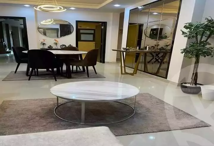 https://aqarmap.com.eg/en/listing/5389485-for-sale-cairo-el-sheikh-zayed-city-compounds-kmbwnd-fyldj-wyst-dr-llttwyr