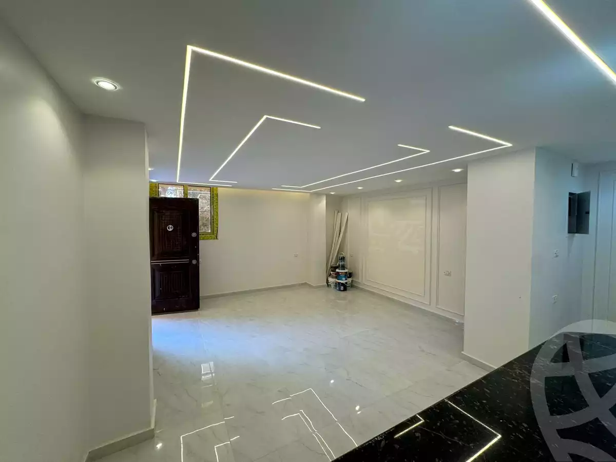https://aqarmap.com.eg/en/listing/5390824-for-sale-cairo-6th-of-october-el-ahyaa-neighborhood-4th-district-no-7