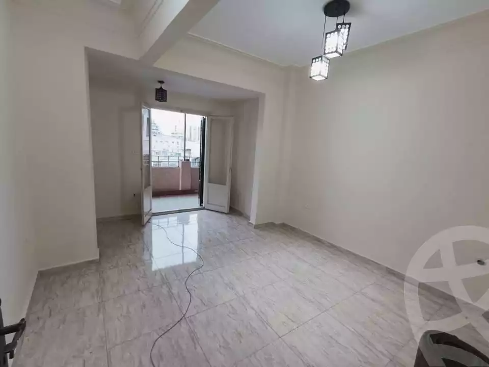 https://aqarmap.com.eg/ar/listing/5391969-for-sale-alexandria-lauran-alexandria-lauran-abd-el-khalik-tharwat-st