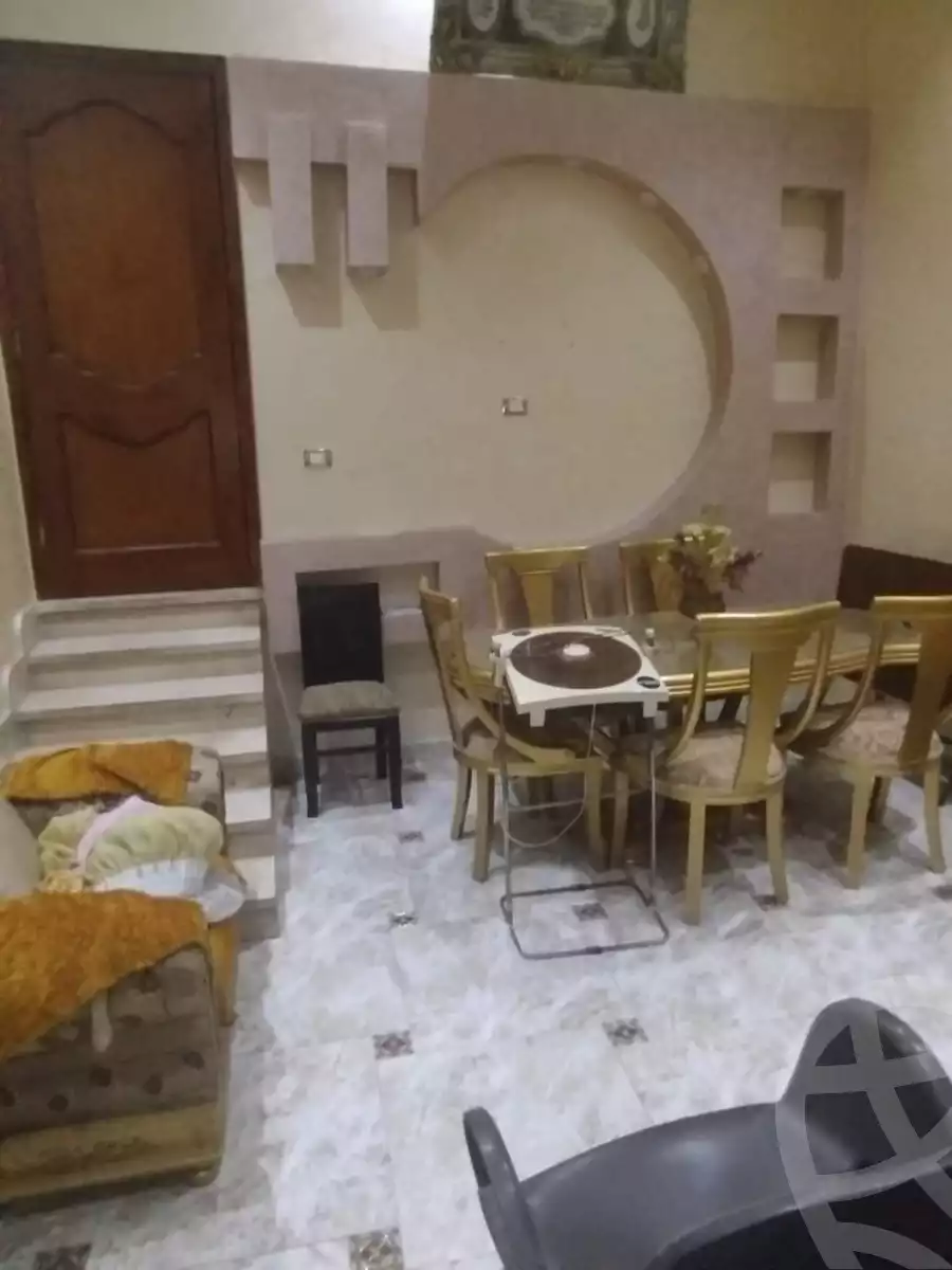 https://aqarmap.com.eg/ar/listing/5393505-for-sale-sharqia-zagazig-zagazig-city-markaz-farouk-st